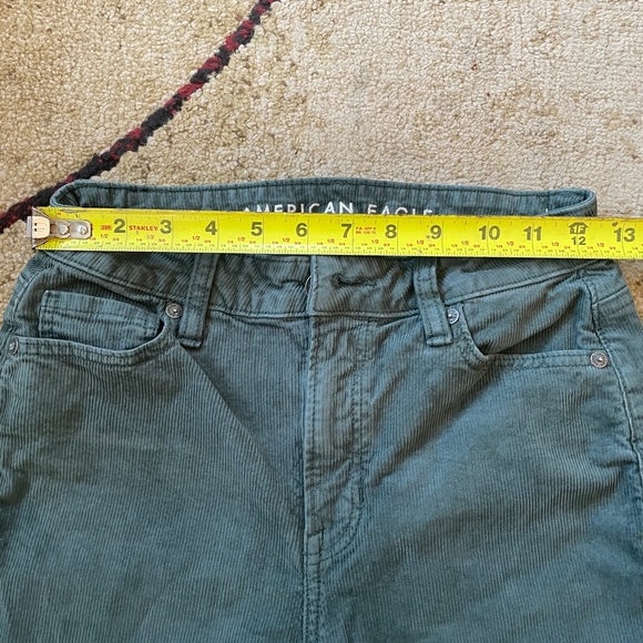 American Eagle mom straight jean corduroy - Picture 4 of 9